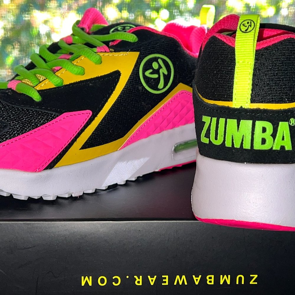 Zumba air stud lo sneakers size 8